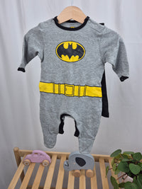 Overal s pláštěm Batman Primark 62