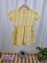 Pruhované šaty s kapsičkami Lindex 92