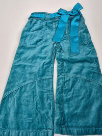 Kalhoty s rozšířenými nohavicemi Hema 92