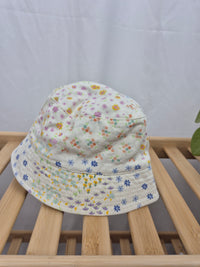 Květovaný klobouček Zara 86/98 48/50cm