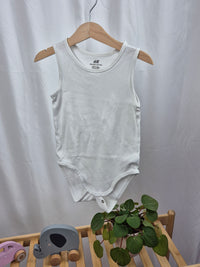 Bílé tílkové body H&M 104