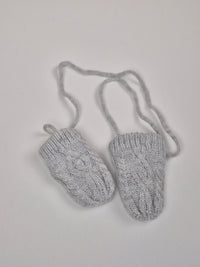 Pletené rukavice s vnitřním chlupem na šňůrce Pepco 86/98