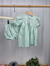 Tyrkysový set halenky a kraťasů H&M 80