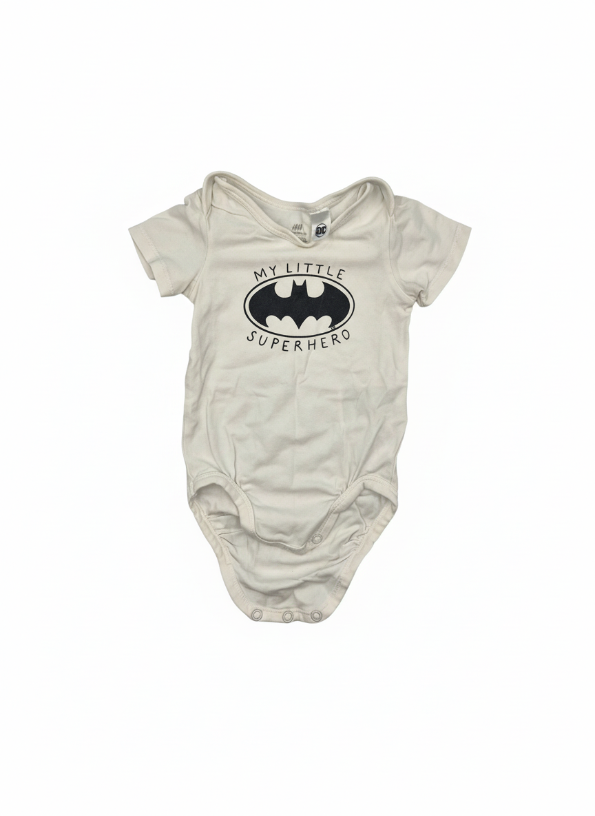 Body Batman H&M 62 – AI enhanced