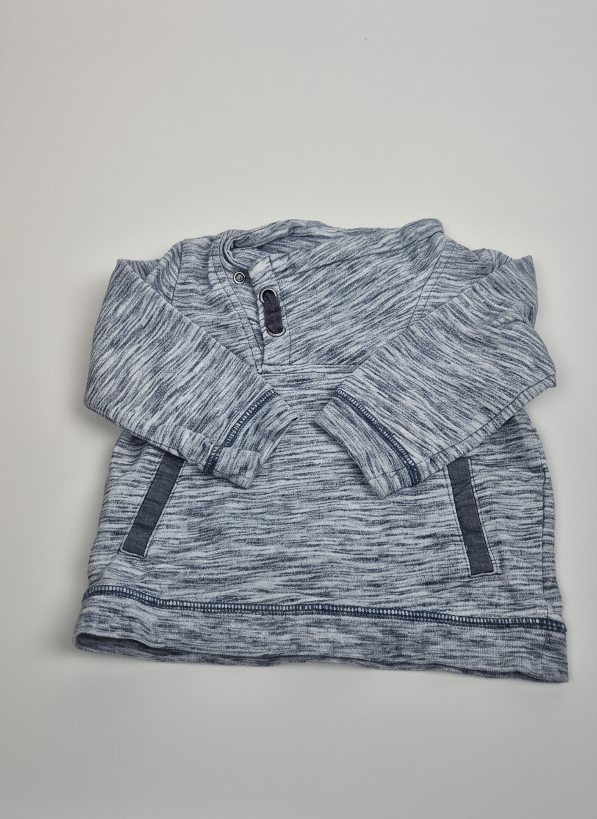 Mikina Lindex 80 – AI enhanced