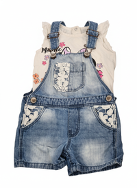 Set trička Minnie Mouse a laclových kraťasů Takko 86 – AI enhanced
