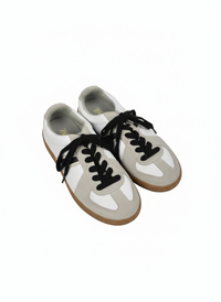 Tenisky Zara 32 – AI enhanced