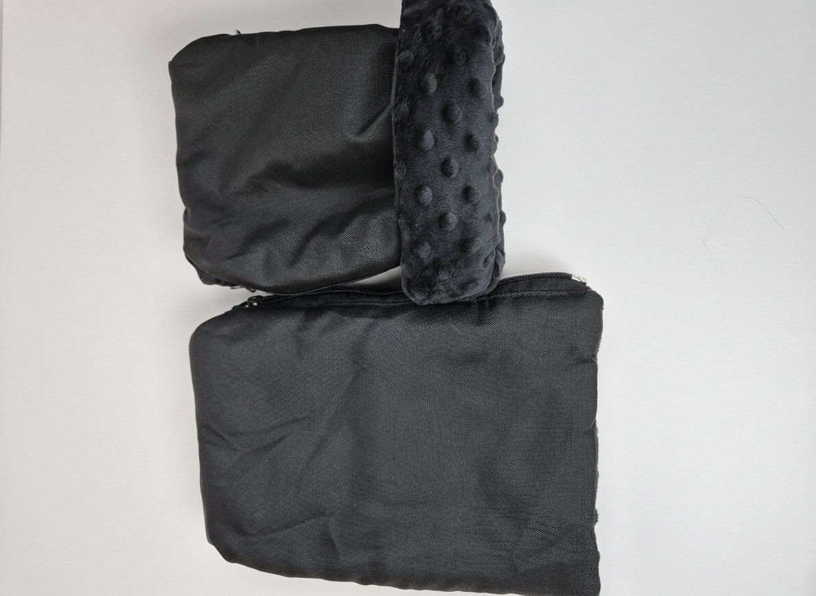 Rukávníky na kočárek – AI enhanced