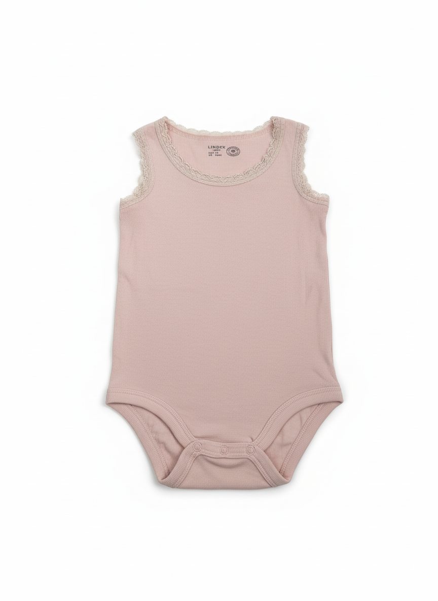 Tílkové body Lindex 74 – AI enhanced