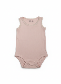 Tílkové body Lindex 74 – AI enhanced