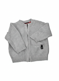 Svetr Zara 86 – AI enhanced