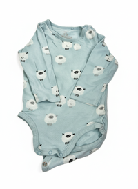 Body ovečky Lindex 80 – AI enhanced