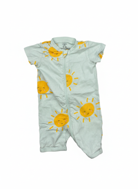 Kraťasový overal Lindex 62 – AI enhanced