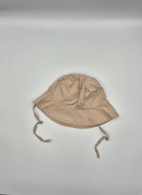 Klobouk H&M 86/92 – AI enhanced