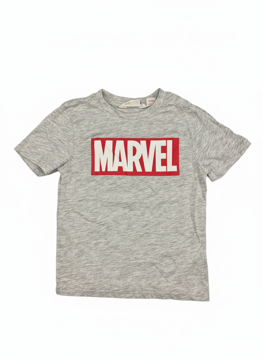 Tričko Marvel H&M 110/116 – AI enhanced