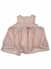 Slavnostní šaty H&M 68 – AI enhanced