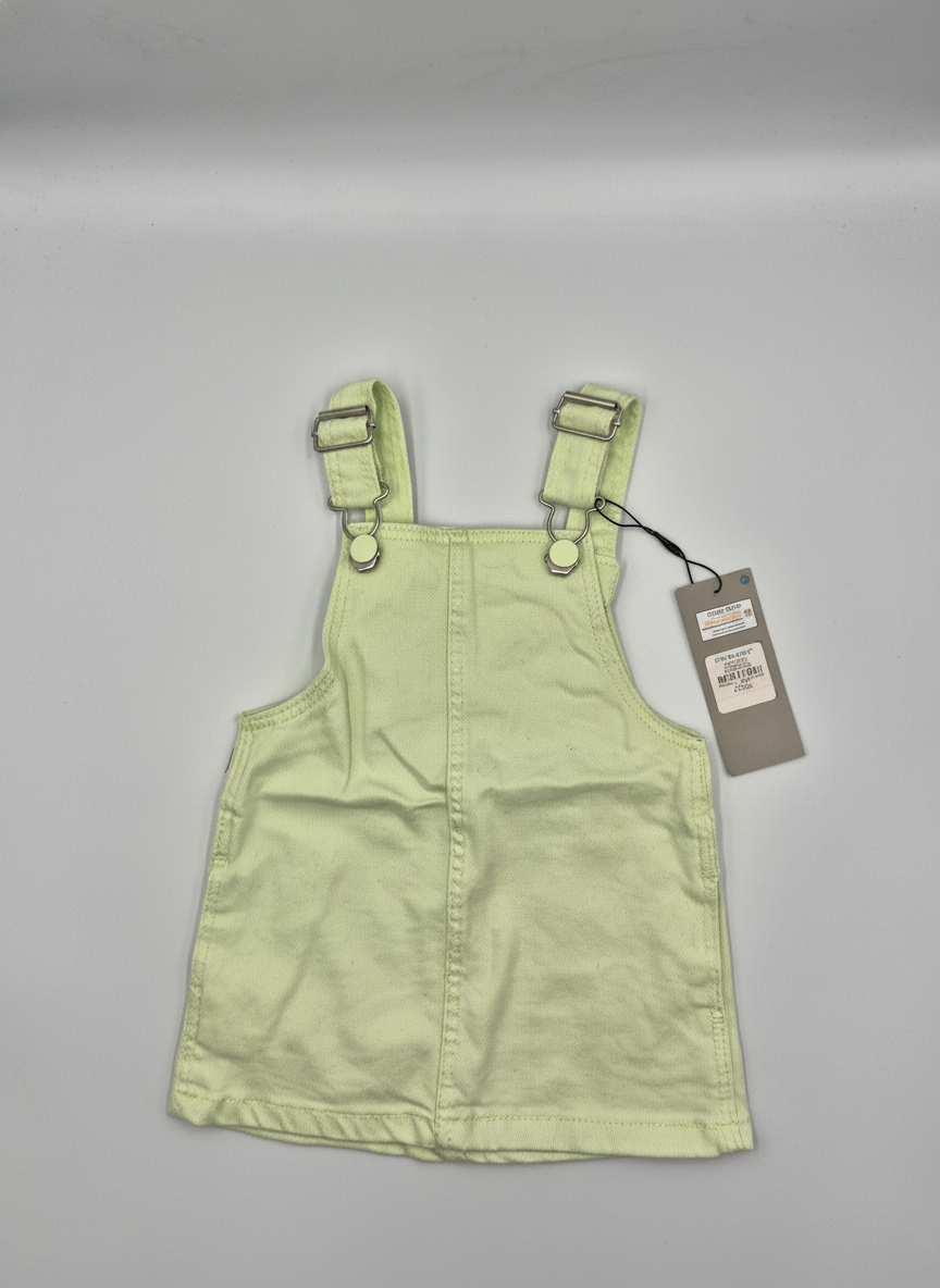 Laclové šaty Primark 74 – AI enhanced