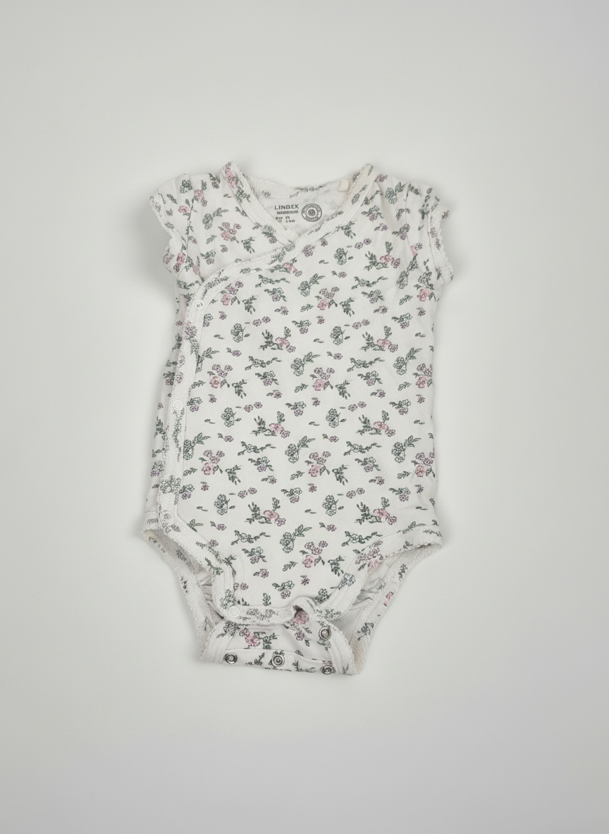Zavinovací prodlužovací body Lindex 56 – AI enhanced