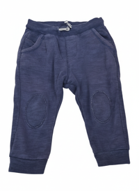 Tepláky Zara 86 – AI enhanced