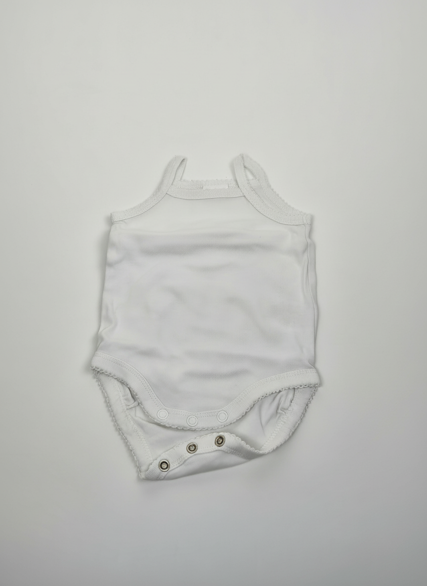 Tílkové body Lindex 56 – AI enhanced