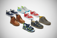 vygeneruj mi obrázek klučičí obuvy do kategorie kolekce.